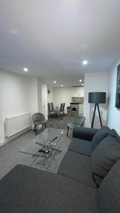 2 Bed Room Luxury Apartment In Old Kent Road ロンドン エクステリア 写真