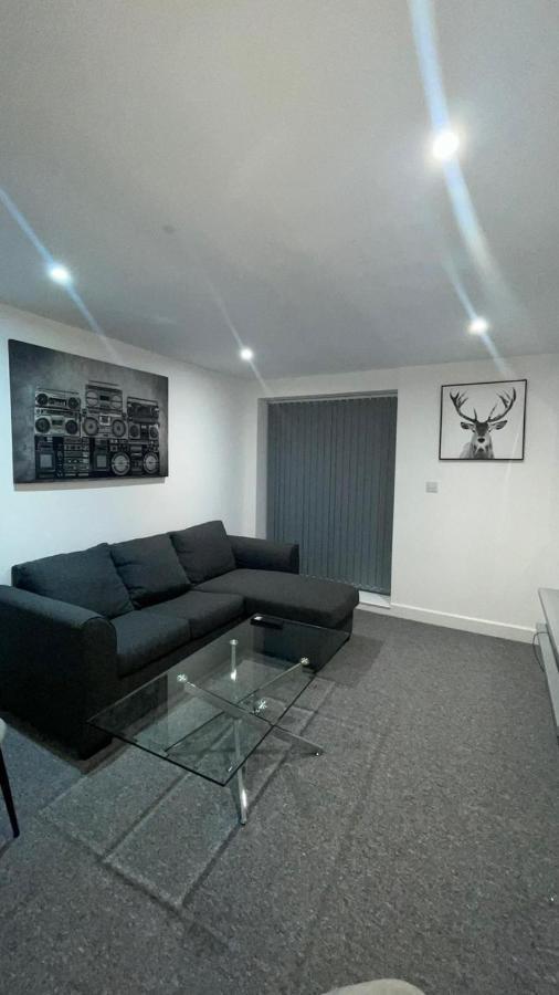 2 Bed Room Luxury Apartment In Old Kent Road ロンドン エクステリア 写真
